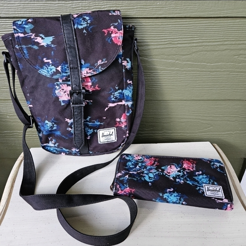 Herschel Kingsgate Crossbody Purse Bag and Matching Zip Around Wallet Black Blue